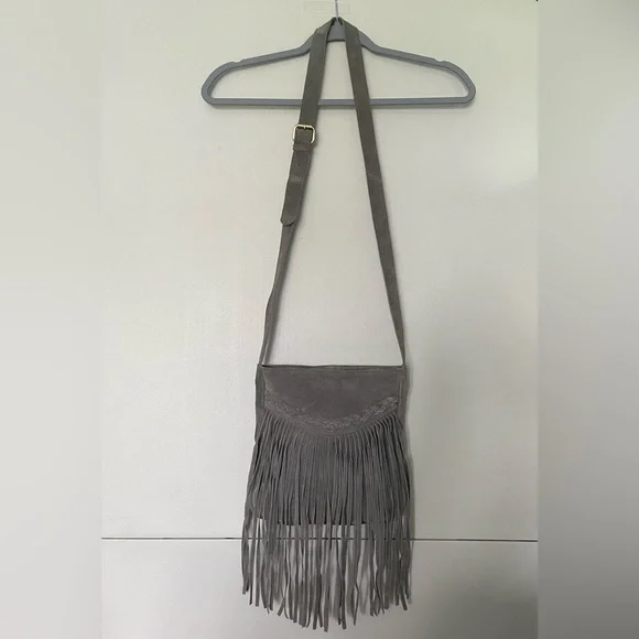 EARTHBOUND Gray Bohemian Festival Shoulder Bag with Fringe Zipper Closure - Picture 1 of 9